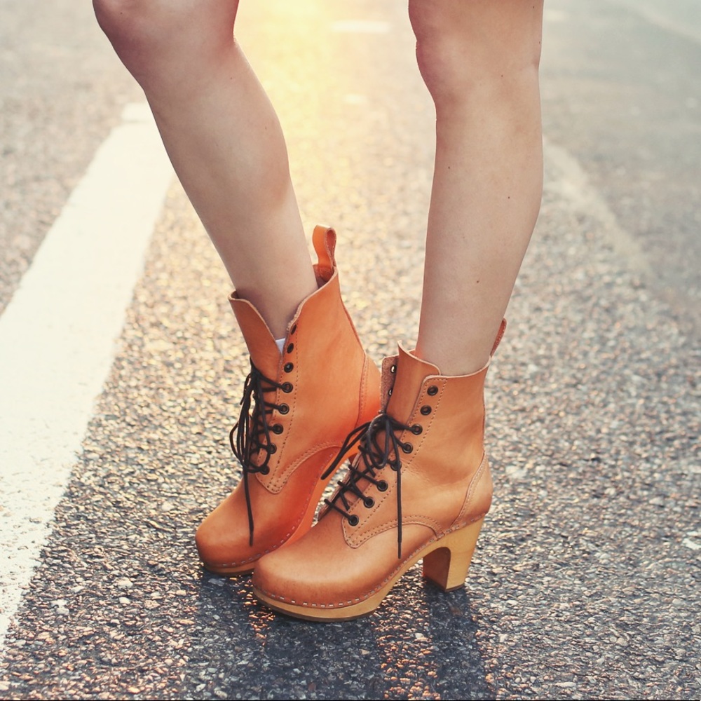 Swedish Hasbeens Hippie Lace Up Leather booties size 38